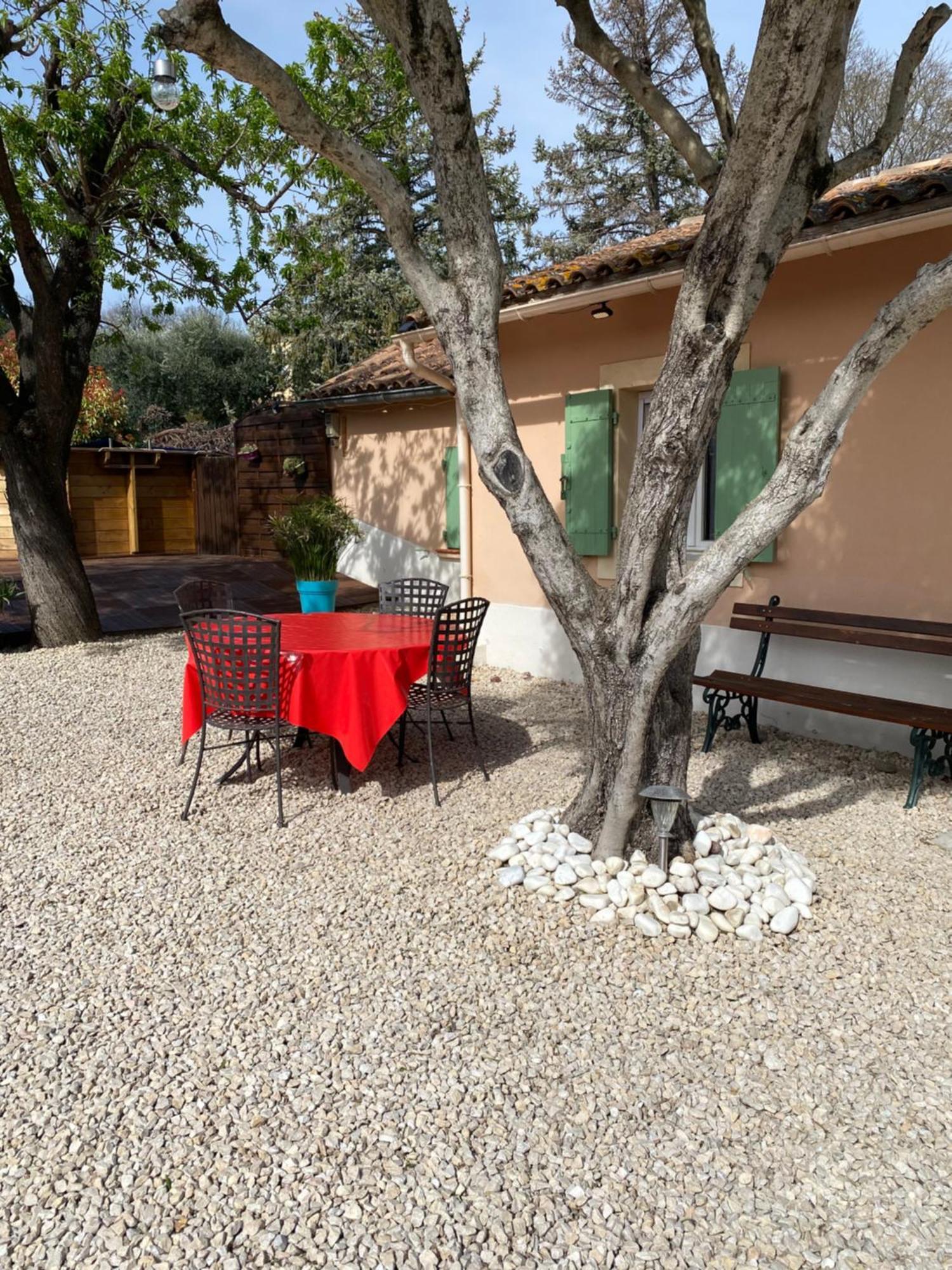 Gite 135 C Sarrians Exterior photo
